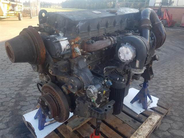 двигатель IVECO F3CE0684E для зерноуборочного комбайна New Holland New Holland CR9090 sælges