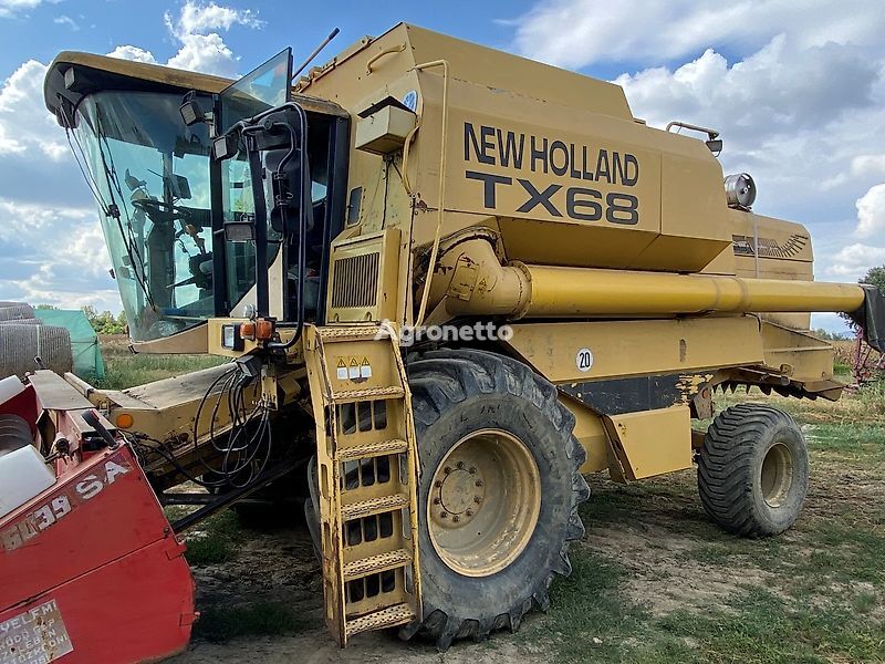 зерноуборочный комбайн New Holland TX68